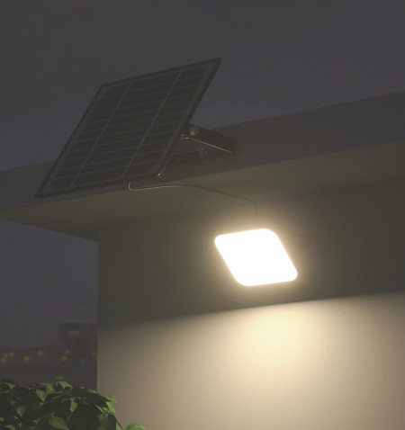 napelemes-szolar-led-reflektor-10w-1500lm-4000k-solar-taviranyito-mozgaserzekelo