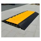 C-900-5 csatornás kábeltaposó, zsanéros tetővel, kábelhíd 25t 900x500x50mm 0549