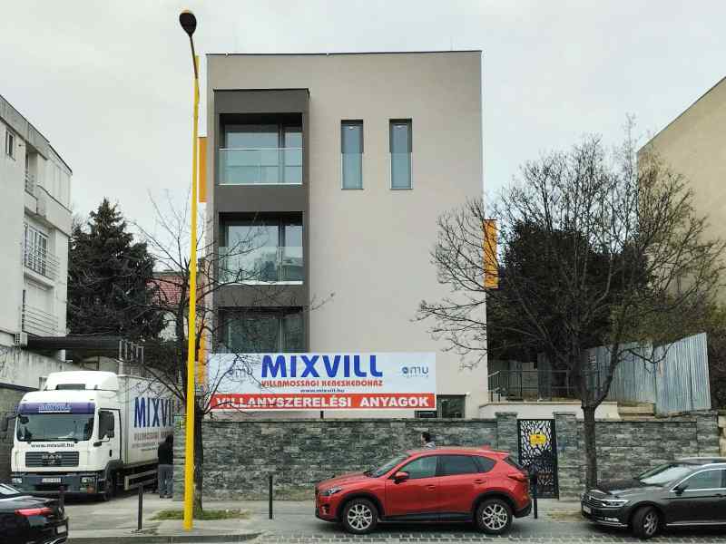 Budapest, XI. ker-i, Budaörsi úti üzletünkbe üzletvezető / bolti eladó munkatársat keresünk.