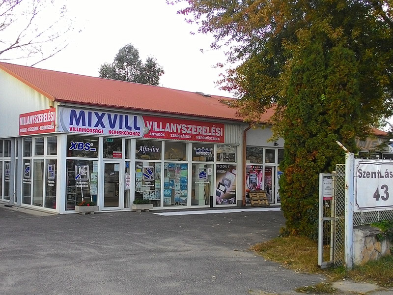 Váci üzletünkbe bolti eladó munkatársat keresünk.